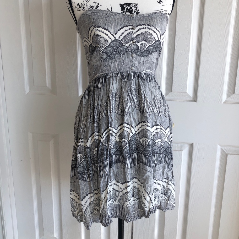 O'neil Strapless Summer Dress Black and White